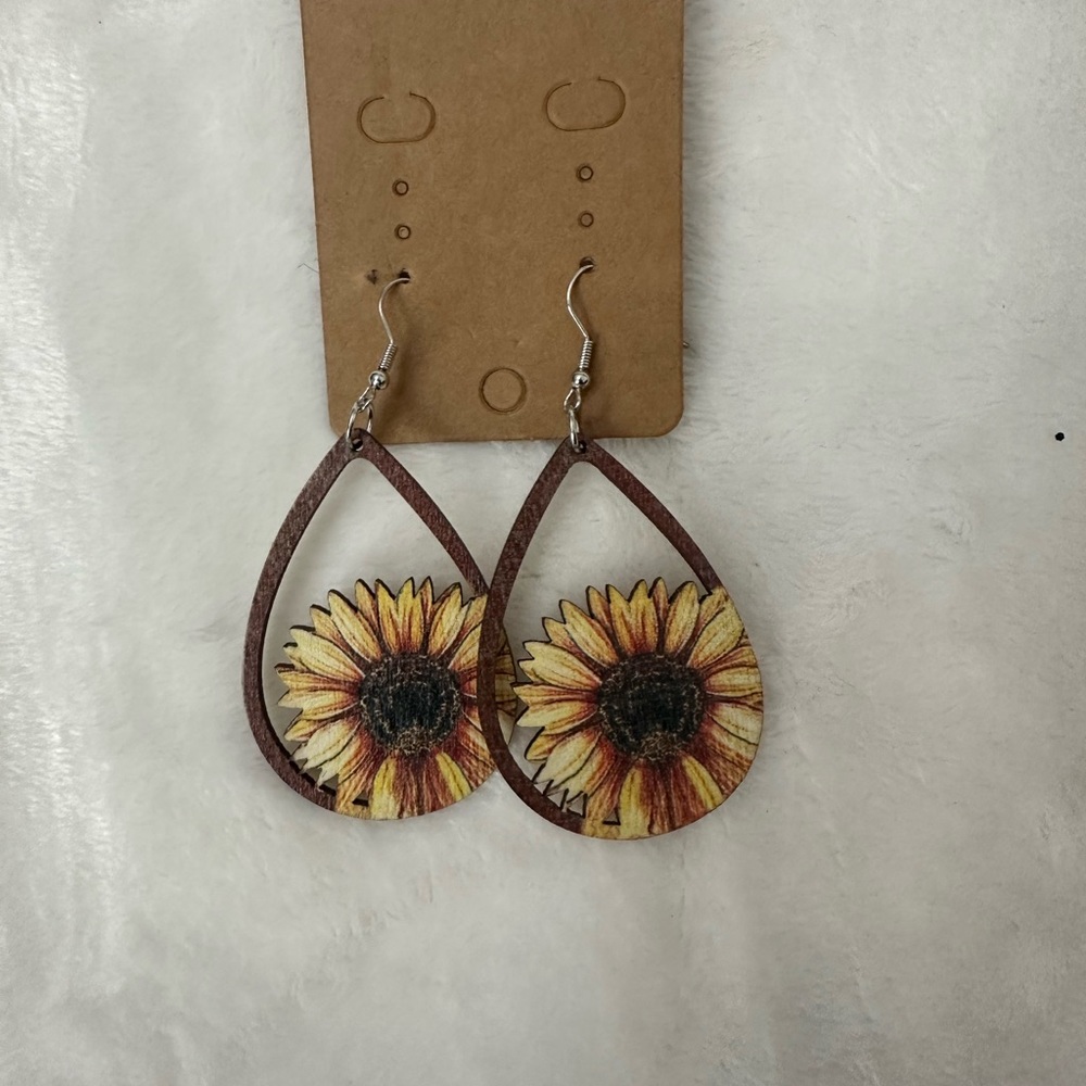OBSESSED!!!! Earring Bundle - Picture 11 of 11